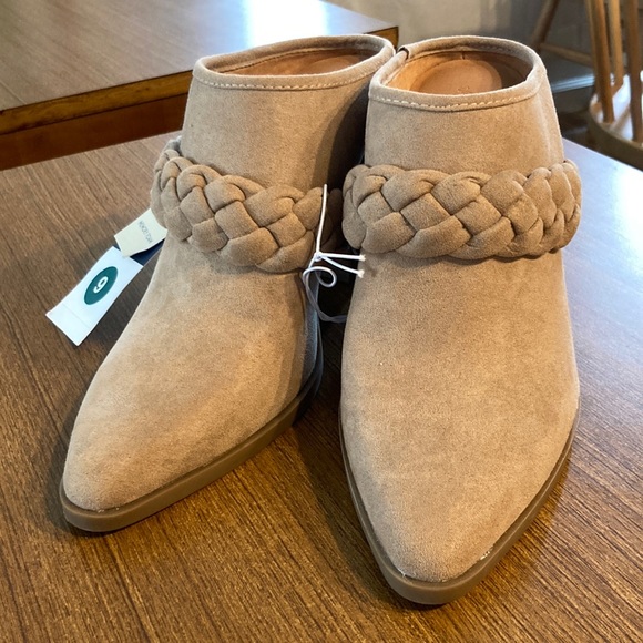 Target Universal Thread Women’s Ankle Boot - Picture 1 of 6